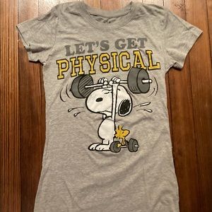 Peanuts Workout Tee. Size Medium